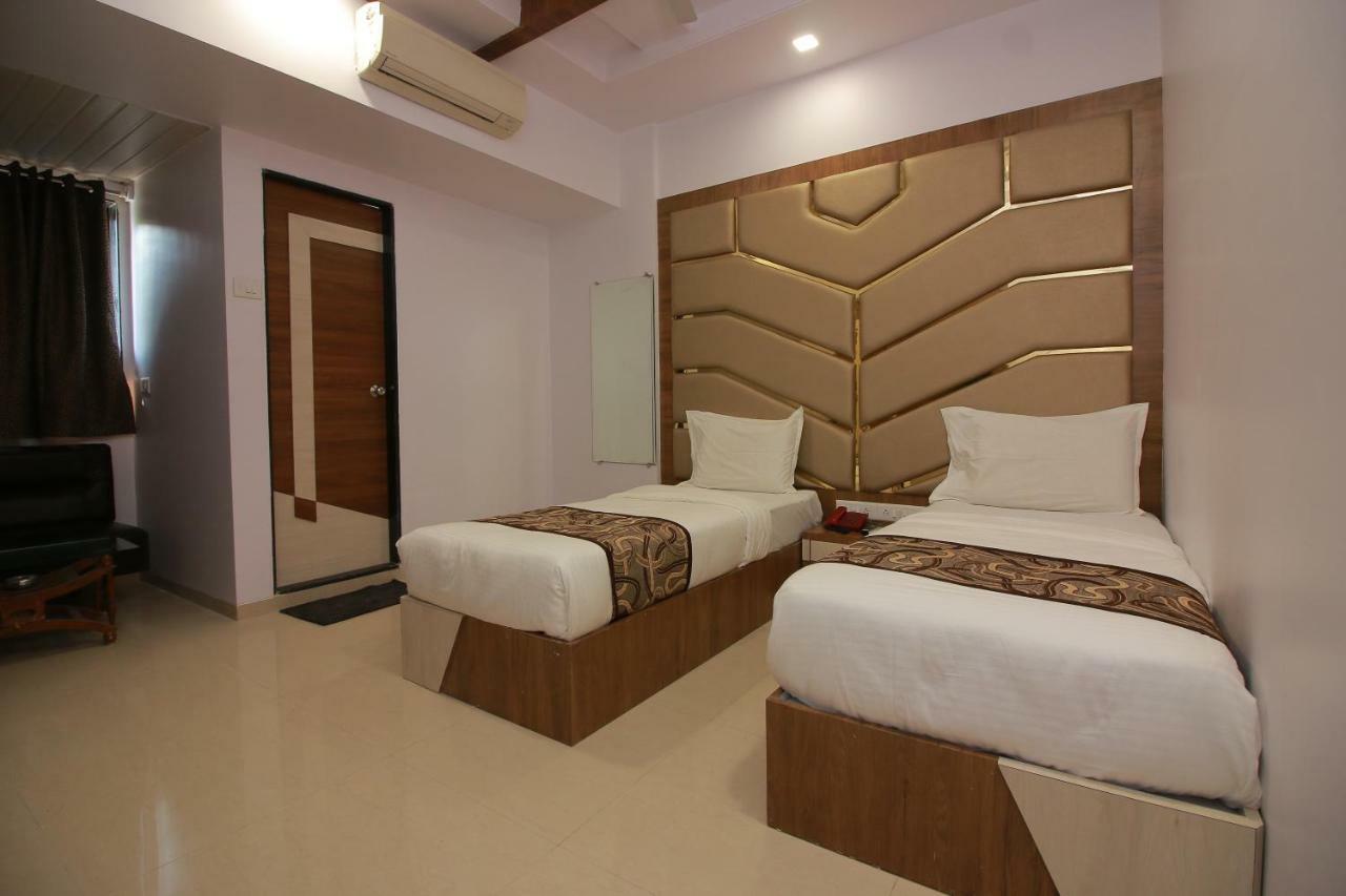 Hotel Apex Navi Mumbai Buitenkant foto